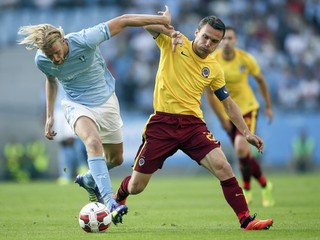 David Lafata (vpravo).