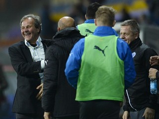 Ján Kozák (vľavo) po výhre 3:1 v Bielorusku.