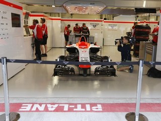 Tímy Marussia a Caterham budú na najbližšej Veľkej cene F1 chýbať.