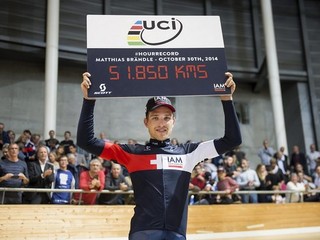 Matthias Brändle za hodinu prešiel 51,850 km.