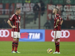 Reakcia Fernanda Torresa (vľavo) a Jeremyho Meneza na inkasovaný gól.