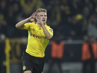 Ciro Immobile oslavuje tretí utorkový gól Dortmundu.