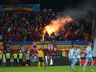 Posledný zápas Slovana so Spartou bol v tieni výtržností v hľadisku.