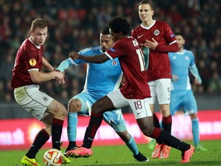 Aj tento záber ukazuje, že Sparta mala prevahu všade.