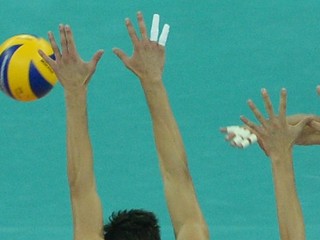 V sobotu odohrali dva zápasy 12. kola volejbalovej extraligy mužov.