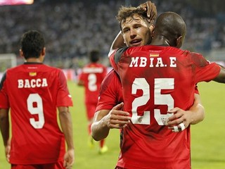 Futbalisti Sevilly v zápase Európskej ligy.