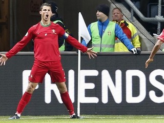 Portugalsku pomáhajú góly Cristiana Ronalda.