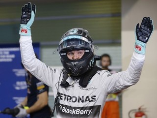 Nico Rosberg vyhral v Abú Zabí kvalifikáciu.