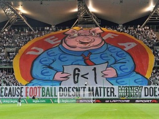 Transparent bol naozaj obrovský.