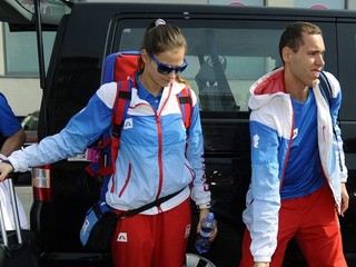 Pištoliar Juraj Tužinský, na snímke s Dankou Bartekovou.