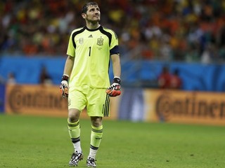 Iker Casillas po tom, ako dostal na MS v Brazílii od Holandska päť gólov.