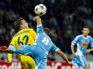 Erik Grendel (uprostred) počas predkola Ligy majstrov proti Bate Borisov.