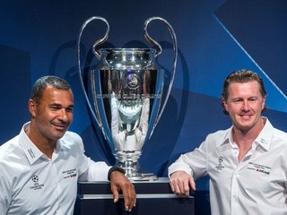 Gullit a McManaman predstavili v Bratislave trofej Ligy majstrov