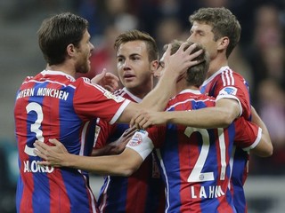 Dortmund prehral derby so Schalke, vedúci Bayern nezaváhal