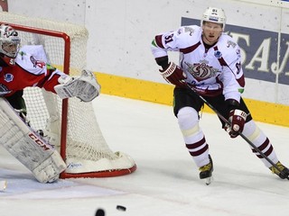 Marcel Hossa v drese Dinama Riga.