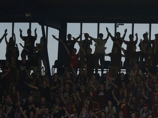 Fanúšikovia vyčínali.