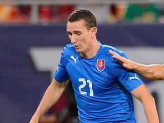 Slovenský stredopoliar Samuel Štefánik v reprezentačnom drese.
