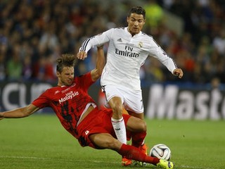 Ronaldo opäť ničil obranu súpera.