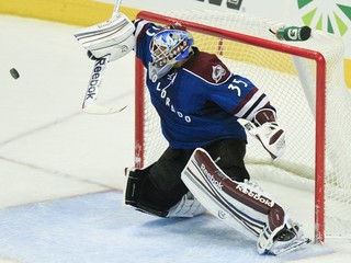 Giguere v bránke Colorada.
