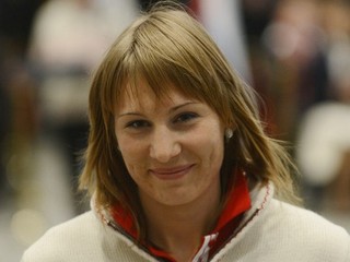 Anastasia Kuzminová je prvá biatlonistka, ktorá na zimnej olympiáde obhájila víťazstvo v jednej disciplíne.