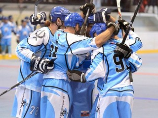 Radosť nitrianskych hokejbalistov.