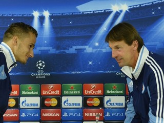 Hráč Slovana Erik Grendel (vľavo) a tréner František Straka.