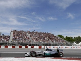 Lewis Hamilton počas tretekov v Kanade.