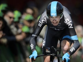 Britský cyklista Chris Froome obhajuje vvlaňajší triumf na Tour de France.