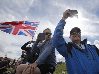 Tour si priamo na trati natáčajú aj diváci.