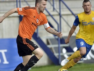 Tomáš Ďubek (vľavo)