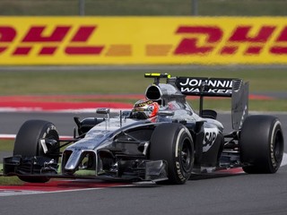 Double Mercedesu v prvom tréningu pred VC Nemecka