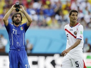Pirlo (vľavo)je tvorcom hry.