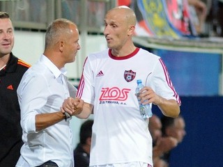 Marek Janečka (vpravo) a tréner Juraj Jarábek.