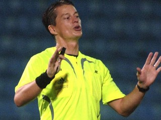 Ľuboš Micheľ vo svojich rozhodcovských časoch.