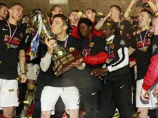 Radosť sparťanov zo zisku pohára.