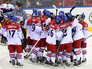 Češi sa sťažujú na rozhodcov a oprávnene.