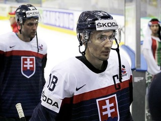 Miroslav Šatan stále nepovedal či bude hrať hokej aj po zápase s Dánskom.