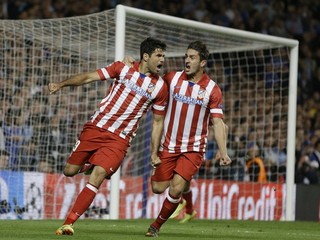 Diego Costa (vľavo) nastrieľal za Atlético v tejto sezóne už 27 gólov.