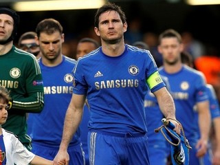 Stredopoliar Chelsea Frank Lampard.