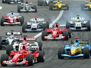 Kultová trať v Nürburgringu.