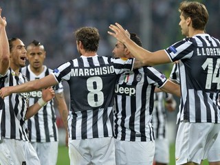 Juventus Turín zabojuje o finále proti Benfice Lisabon.