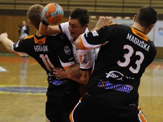 Zľava: Matúš Hriňák z Košíc, Ľubomír Ďuriš z Hlohovca a Marián Maguška z Košíc.