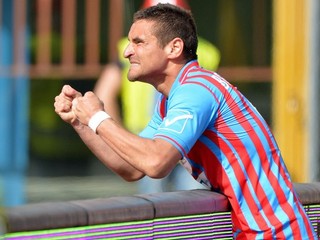 Argentínsky útočník Catanie Gonzalo Bergessio.