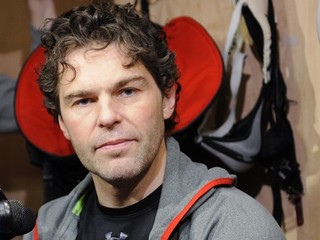 Jaromír Jágr má krvnú zrazeninu na stehennom svale.