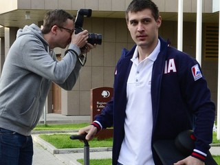 Ivan Švarný takto odchádzal na MS.