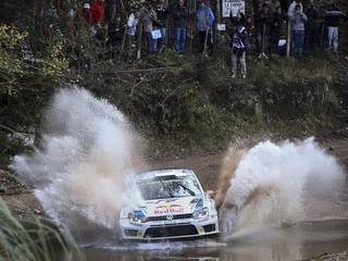 Jari-Matti Latvala je lídrom Rely Argentína.