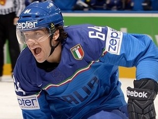 Brian Ihnačák si na MS v Minsku zahrá aj proti Slovensku.