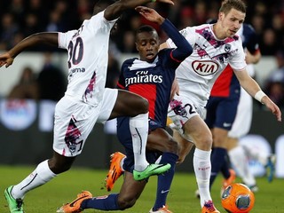 Hráči Bordeaux v zápase s PSG.