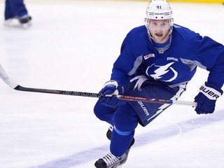 Steven Stamkos v tréningovom drese Tampy.