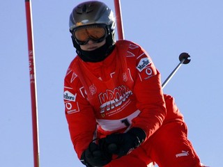 Schumacherov mozog je veľmi poškodený, píše Telegraph